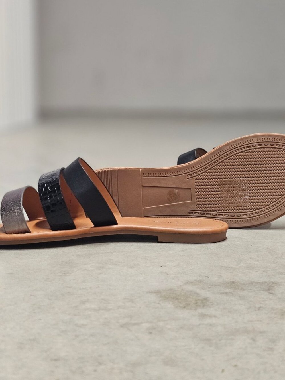 Womens Multi-Strap Slide Sandals With Faux Leather In Black Metallic & Croc-Embo - Picture 7 of 9